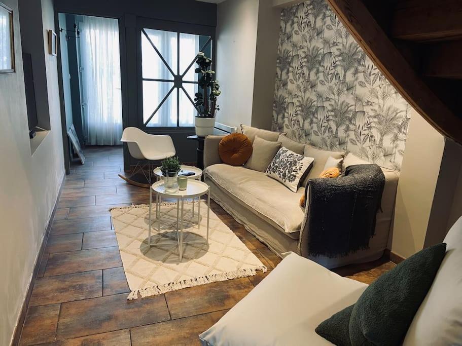 Maison Climatisee Avec Stationnement Et Wifi Bram Luaran gambar